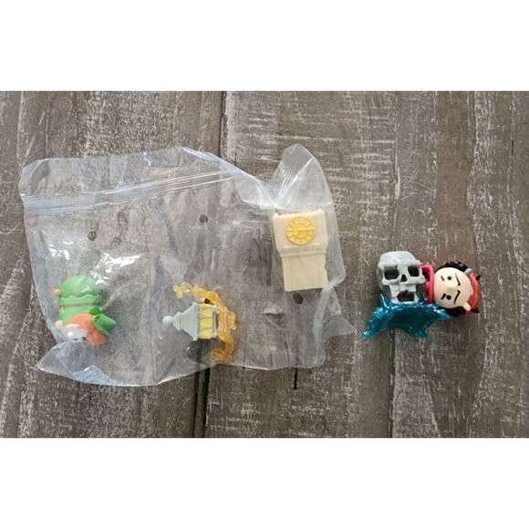 Disney Tsum Tsum Mini Figure Peter Pan Captain Hook Accessories - Picture 2 of 9